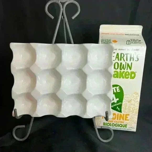 Ceramic  Egg holder - Picture 1 of 4